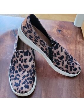 BareTraps Leopard-Print Slip-On Flats in Tan and Black